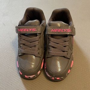 Girls light up Heelys size 1